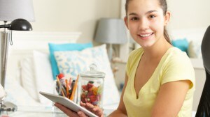Come posso rendere autonomo mio figlio nello studio a casa?