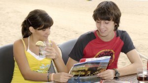 studenti in spiaggia