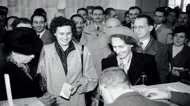 Donne al voto 1946